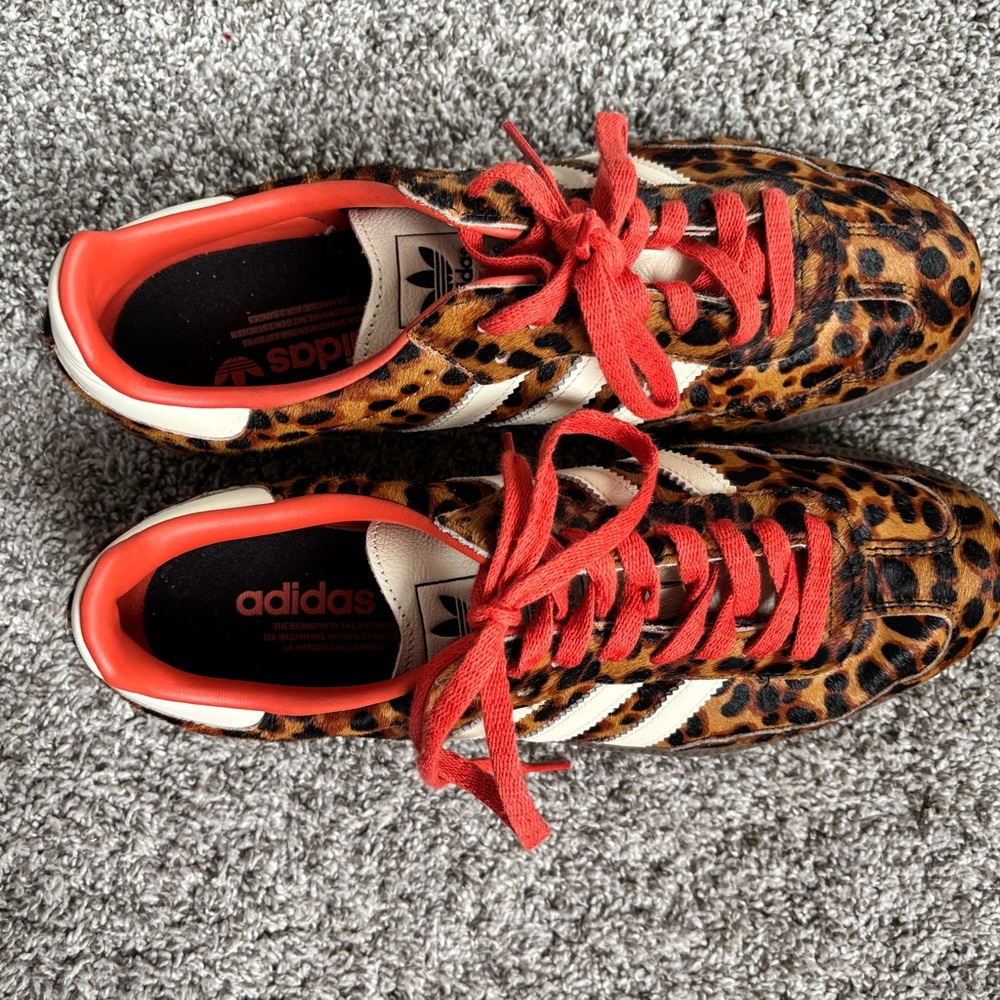 Adidas leapord sambas - Picture 3 of 6